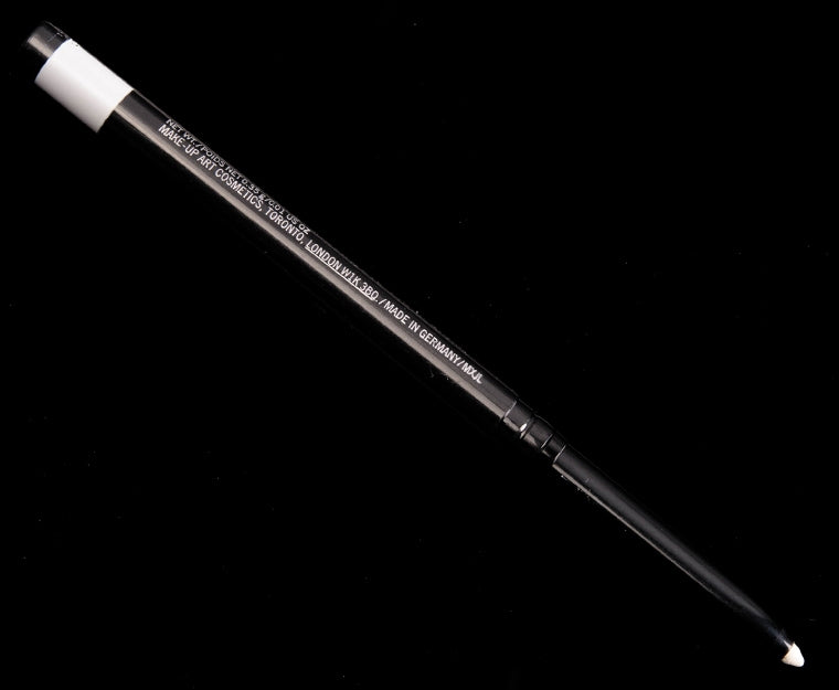 MAC Polar Ice Modern Twist Kajal Liner