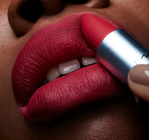 MAC Travel Exclusive Lip Kit Red - Lip Scrub, Prime & Prep + Matte Liquid Lipcolor